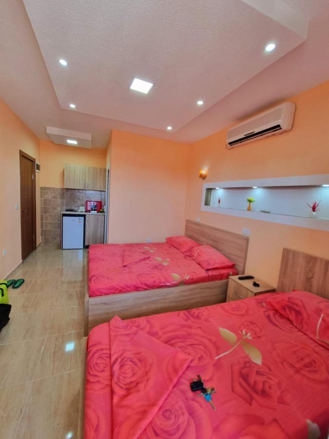 Grandino Holiday Rooms&Apartments Улцинь Экстерьер фото