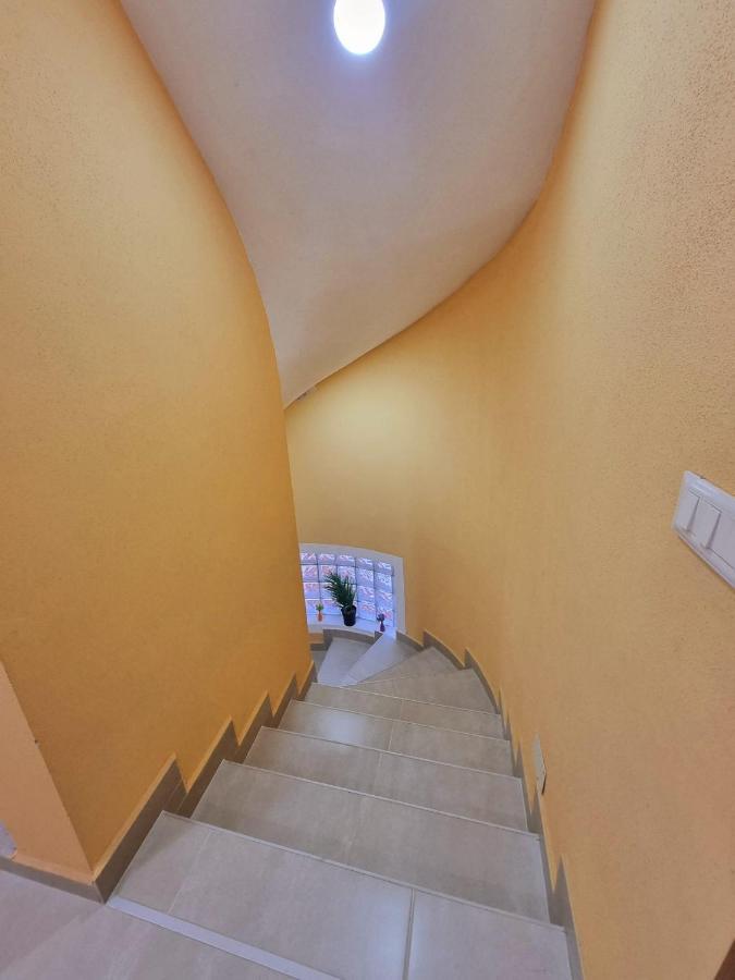 Grandino Holiday Rooms&Apartments Улцинь Экстерьер фото