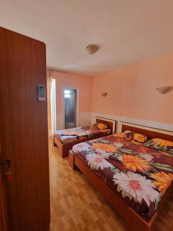 Grandino Holiday Rooms&Apartments Улцинь Экстерьер фото