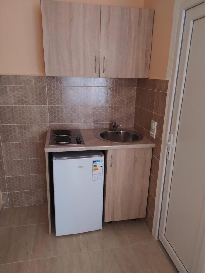 Grandino Holiday Rooms&Apartments Улцинь Экстерьер фото