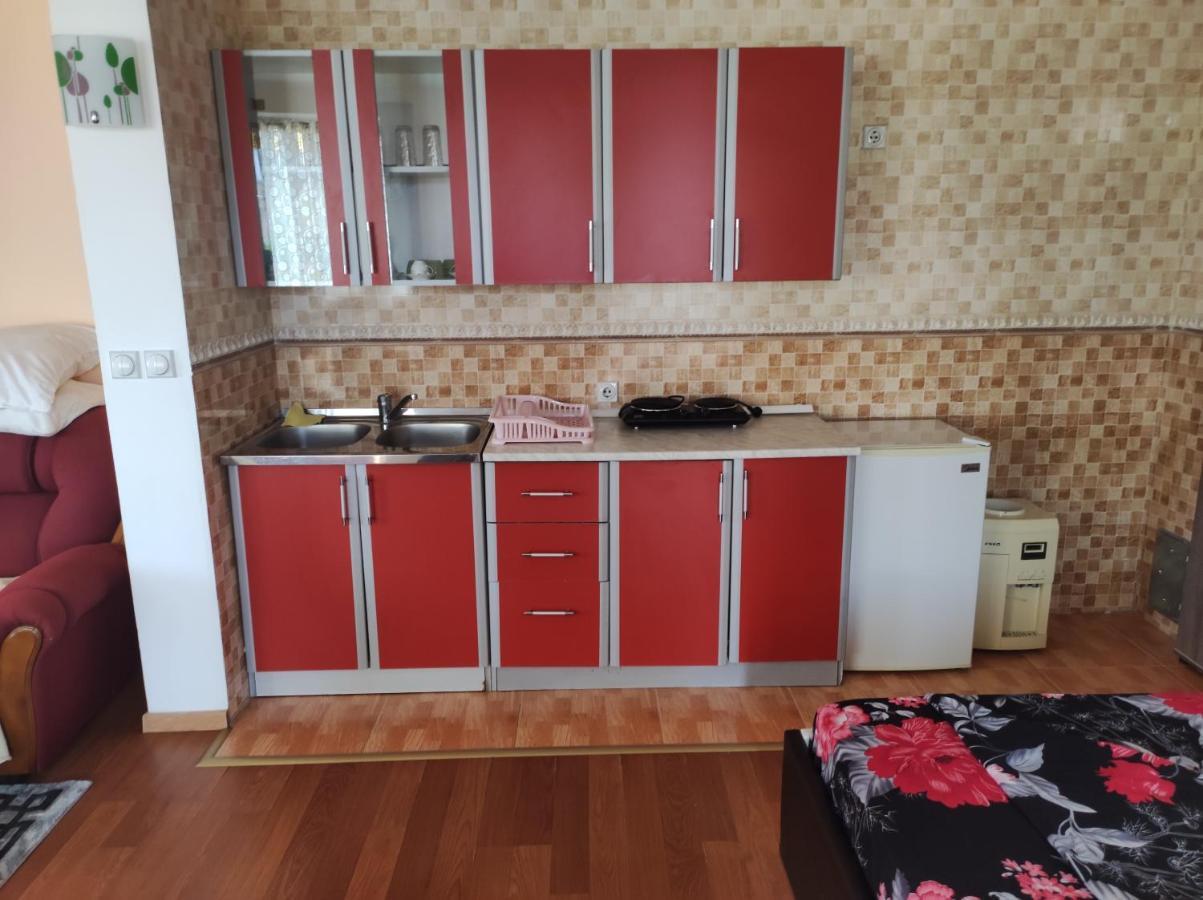 Grandino Holiday Rooms&Apartments Улцинь Экстерьер фото