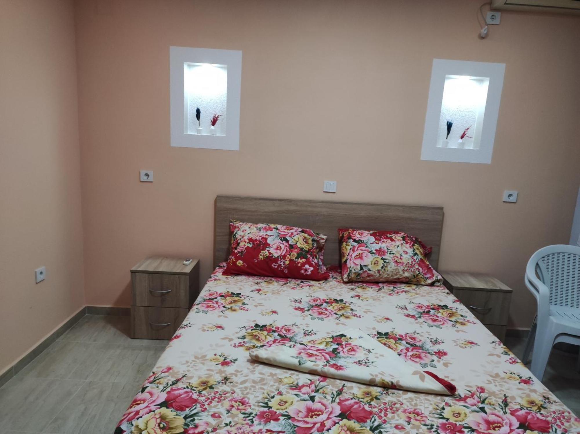 Grandino Holiday Rooms&Apartments Улцинь Экстерьер фото